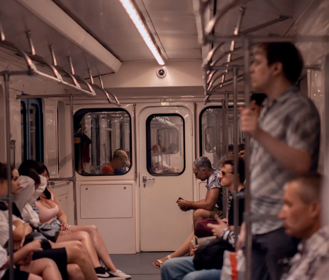 Short dramas for busy city readers